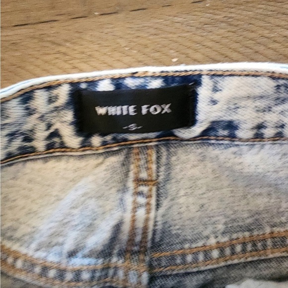 White Fox acid wash High Waist High Rise Jeans Denim Small - Picture 3 of 3